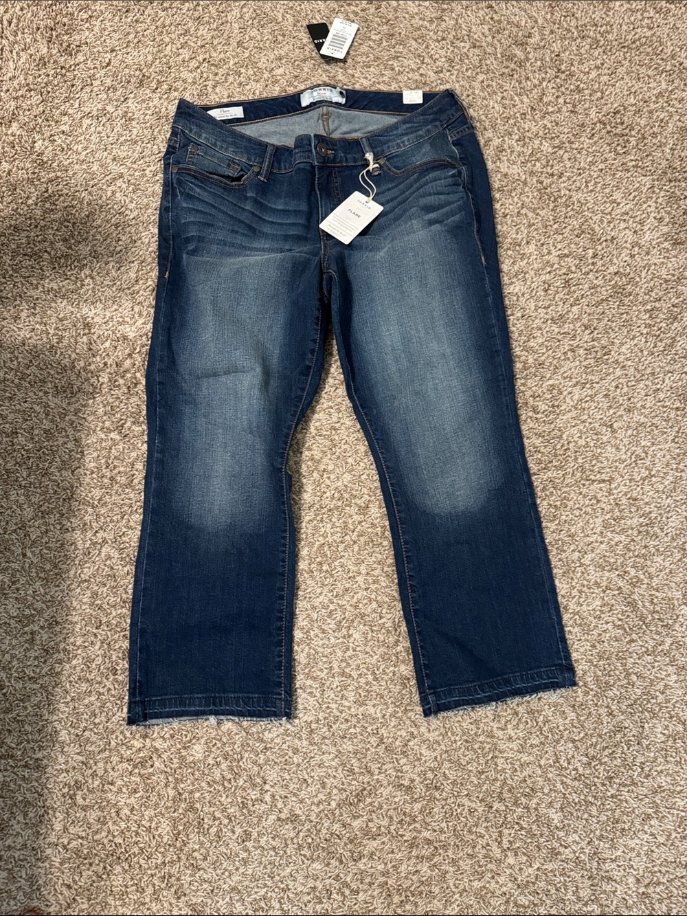 Classic Mid-Rise Ankle Jeans in Dark Blue
